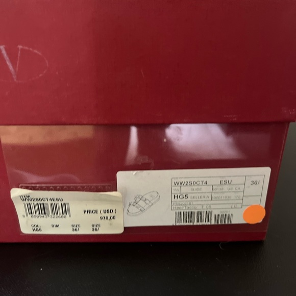 Valentino Garvani Roman Stud Slides - Picture 10 of 10